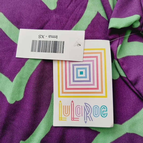 NWT LulaRoe Irma Purple Green Tunic Top Short Sleeve XS - Picture 5 of 7